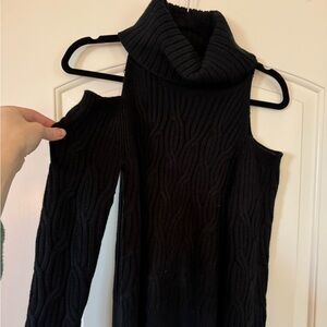 Evereve Black Cold Shoulder Style Cable Knit Cowl Neck Sweater